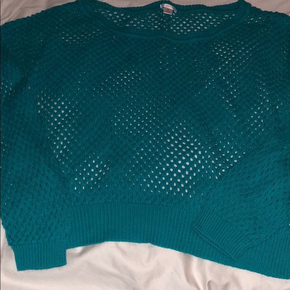 Fishnet spring top - Picture 2 of 3